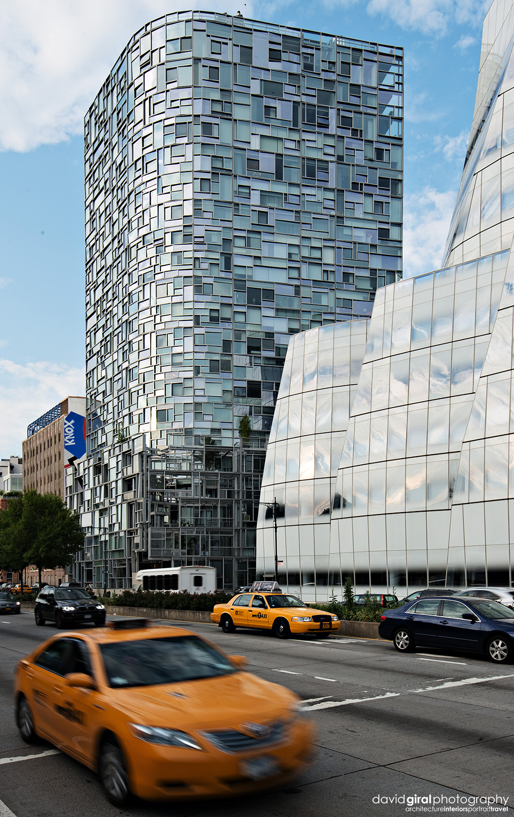 Jean Nouvel's 100 Eleventh Avenue and Frank Ghery IAC Building Nikon D800 + Nikkor 16-35mm F/4 G VRII @ 28mm | ISO100 - 1/50s - F/16.0